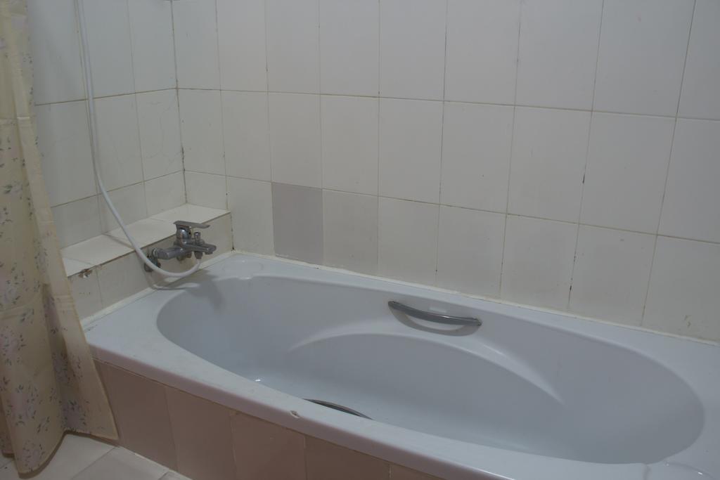 Royal pensión Phnom Penh Habitación foto